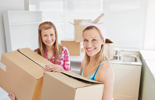 Careful furniture protection and loading for a move in Leyton